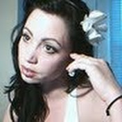 Profile Picture of Erin Baker (@ParadoxInARiddle) on Youtube