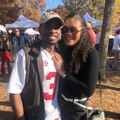 Profile Picture of Jay Vickers🐘 (@jay_vick3) on Twitter