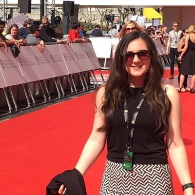 Profile Picture of Julia Bond (@@bond_julia) on Twitter