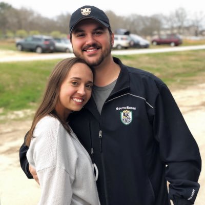 Profile Picture of Josh Herrera (@JoshPecksDouble) on Twitter