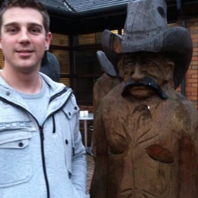 Profile Picture of James Brazener (@Undaestim8me) on Twitter