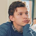 Profile Picture of 𝐏𝐡𝐨𝐞𝐛𝐞 𝐀𝐝𝐤𝐢𝐧𝐬 (@hmmmyeahphoebeadkinss) on Instagram