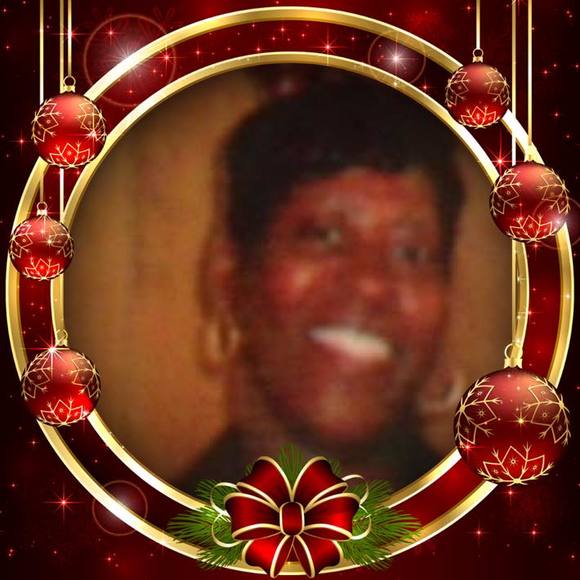Profile Picture of Sandra Taylor (@slandry2009) on Poshmark