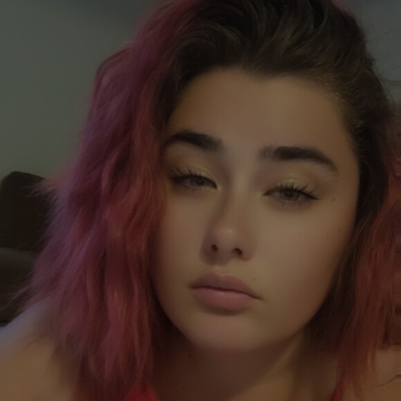 Profile Picture of Katrina Josling (@k_josling) on Poshmark