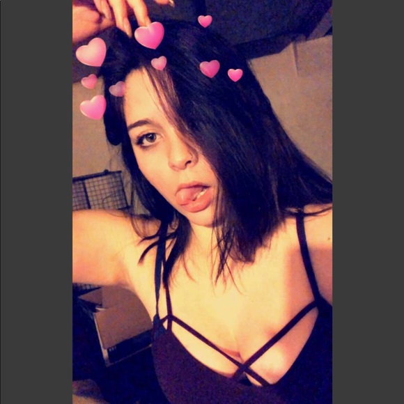 Profile Picture of Josie Alirez (@josie_alirez) on Poshmark