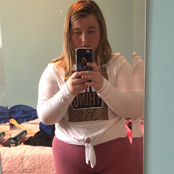 Profile Picture of Ashley Cafarelli (@ashleycafarelli) on Poshmark