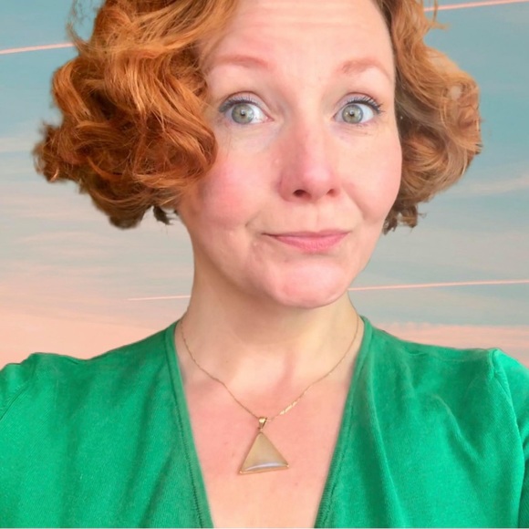 Profile Picture of Kellyne Clapper (@kellyneclapper) on Poshmark