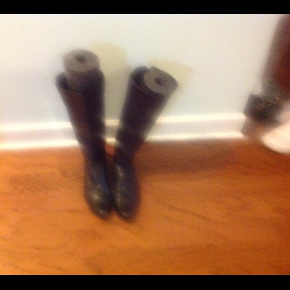 Profile Picture of Karen Doiley (@kdrill94) on Poshmark