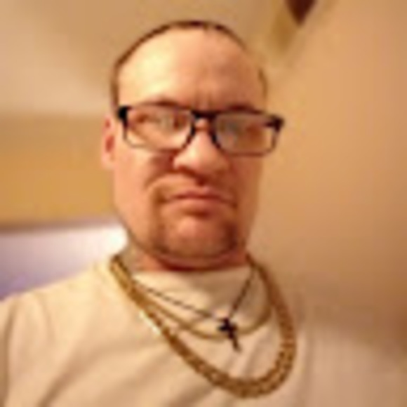 Profile Picture of Kevin Hester (@khester7697) on Poshmark