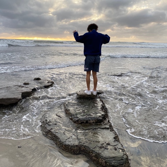 Profile Picture of Nathan Ng (@natenextdoor) on Poshmark