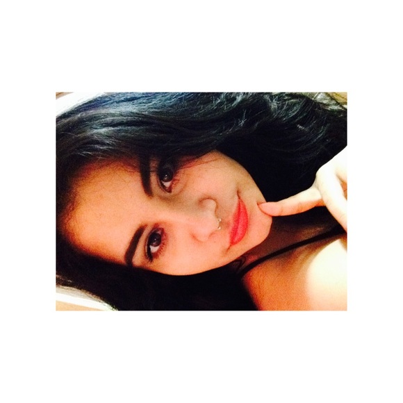 Profile Picture of Elena Tiznado (@elenatiznado) on Poshmark