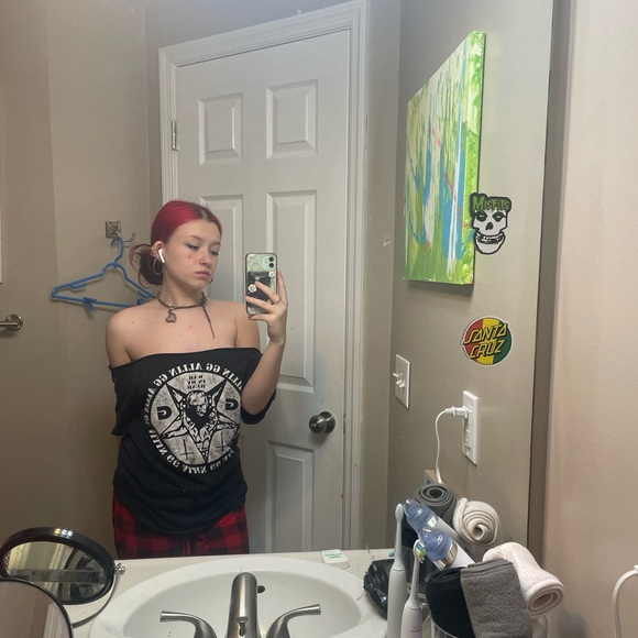 Profile Picture of Kimberly Zajack (@kimbaoa) on Poshmark