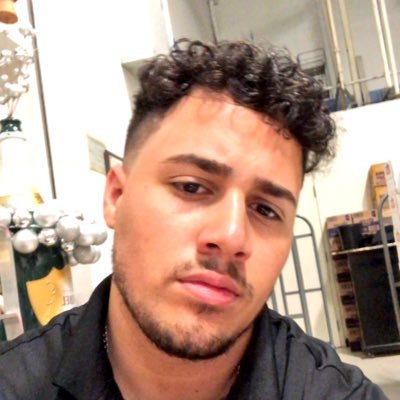 Profile Picture of Rienzo (@RienzoMatt) on Twitter