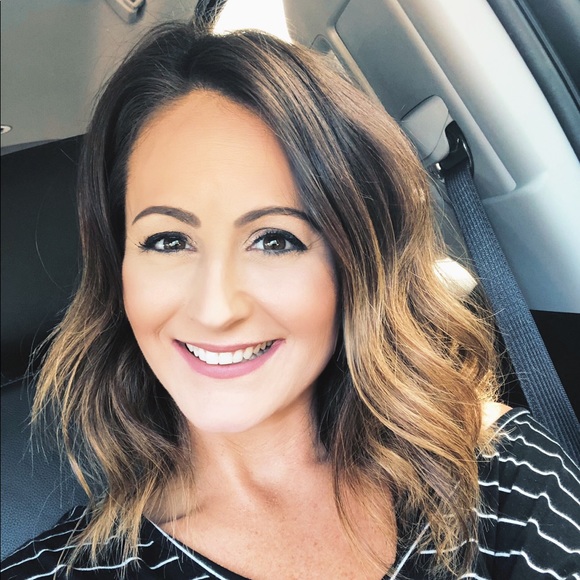 Profile Picture of Danielle Alexander (@danisheree) on Poshmark