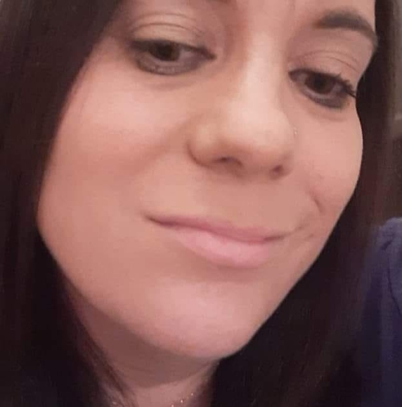 Profile Picture of Allison Powers (@kinkyrose18) on Poshmark