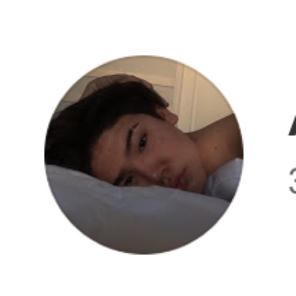 Profile Picture of Alex Gerardo (@alexxgera) on Poshmark