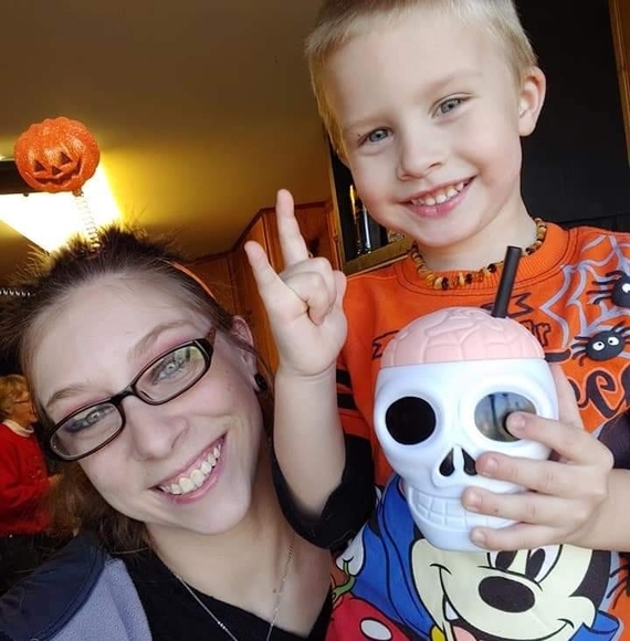 Profile Picture of Samantha Sansone (@samanthasans968) on Poshmark