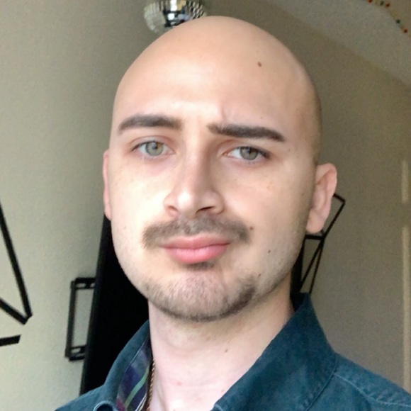 Profile Picture of Justin Strother (@jusxcx) on Poshmark