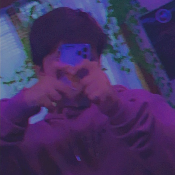 Profile Picture of Aiden Banach aidenbanach08 (@a1denn) on Poshmark