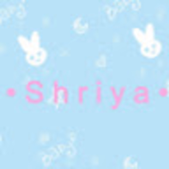 Profile Picture of • s h r i y a • Siha (@shriyass) on Poshmark
