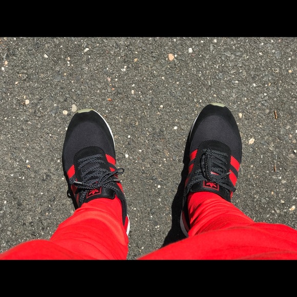 Profile Picture of Neil Swenson (@silkybiscuit413) on Poshmark