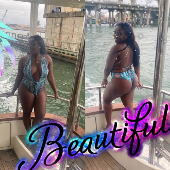 Profile Picture of Jamesha Campbell (@jamesha1309) on Poshmark