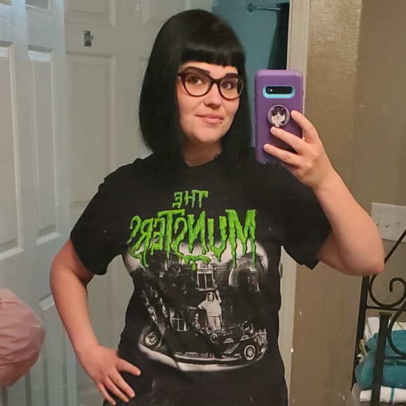 Profile Picture of Autumn Webb (@rottingdarling) on Poshmark