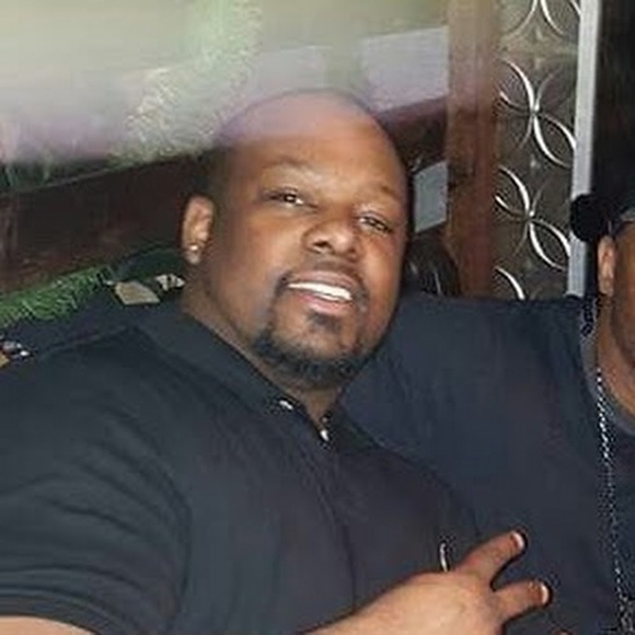 Profile Picture of Jon Newman (@jnewt4957) on Poshmark