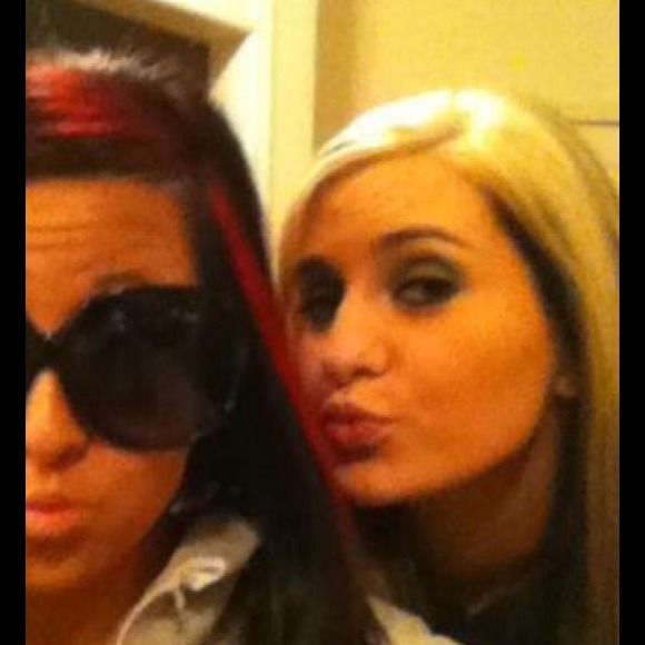 Profile Picture of Marta Leszczynski (@marta512) on Poshmark