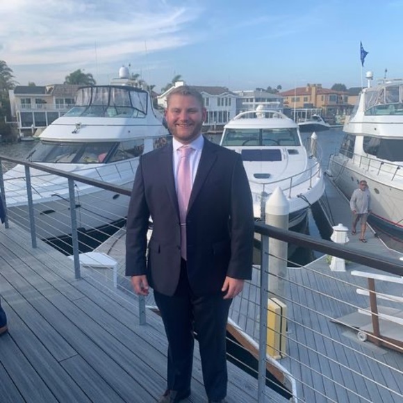 Profile Picture of Michael Derbyshire (@mtderbyshire) on Poshmark