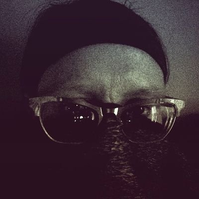 Profile Picture of Elizabeth Springer (@facerippedoff10) on Twitter