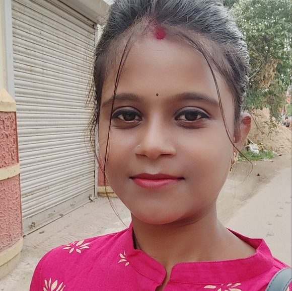 Profile Picture of Krishna Ghosh (@krishnsghosh100) on Poshmark