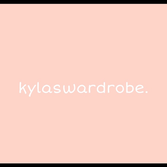 Profile Picture of Kylah Cowen (@kylahswardrobe) on Poshmark