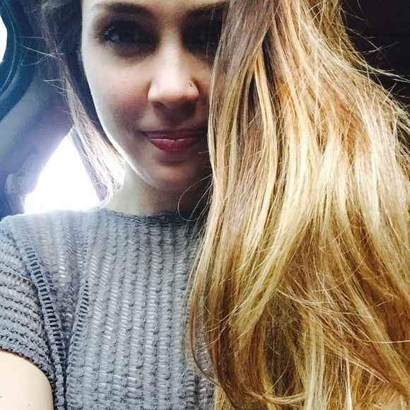 Profile Picture of Asir Samrout (@asirsamrout) on Poshmark