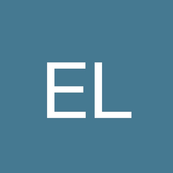 Profile Picture of Ella Leedy (@elsleedy) on Poshmark