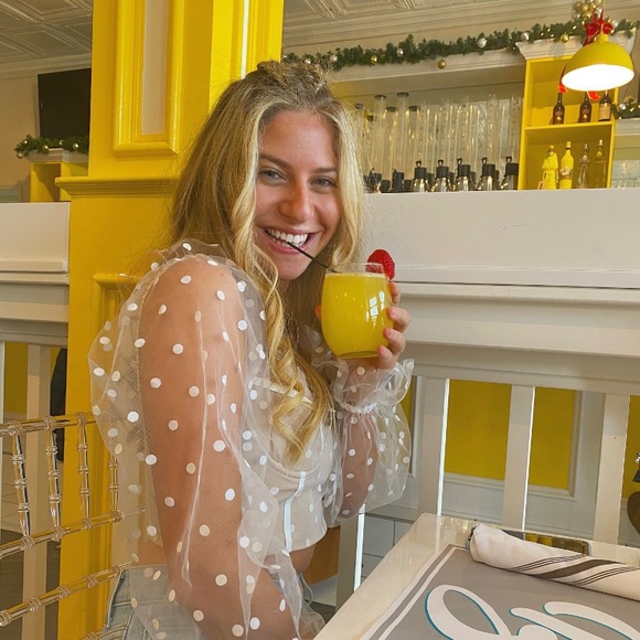 Profile Picture of Kelsey Lacks (@kelseylacks) on Poshmark