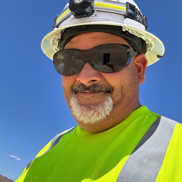 Profile Picture of James Quick (@morgangroup465) on Poshmark