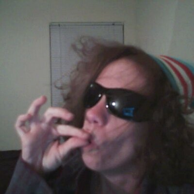 Profile Picture of Cynthia Plaster (@Pieces319) on Twitter