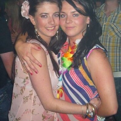 Profile Picture of Charlotte Farrell (@charlottef12) on Twitter