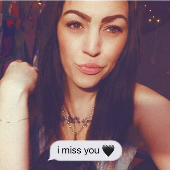 Profile Picture of Kat Flatley (@radkattt) on Poshmark