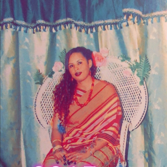 Profile Picture of Khadra Gabose (@gabose) on Poshmark