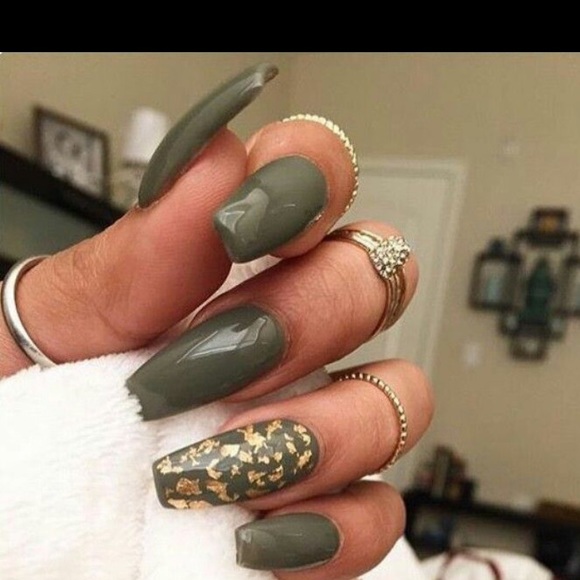 Profile Picture of Tamia Grant (@janeht01) on Poshmark