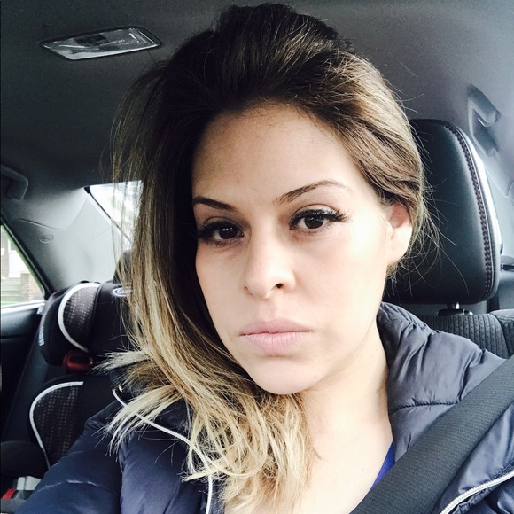 Profile Picture of Isabel Zepeda (@huichola) on Poshmark
