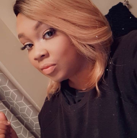 Profile Picture of Jessica Glenn (@jhai_glenn) on Poshmark