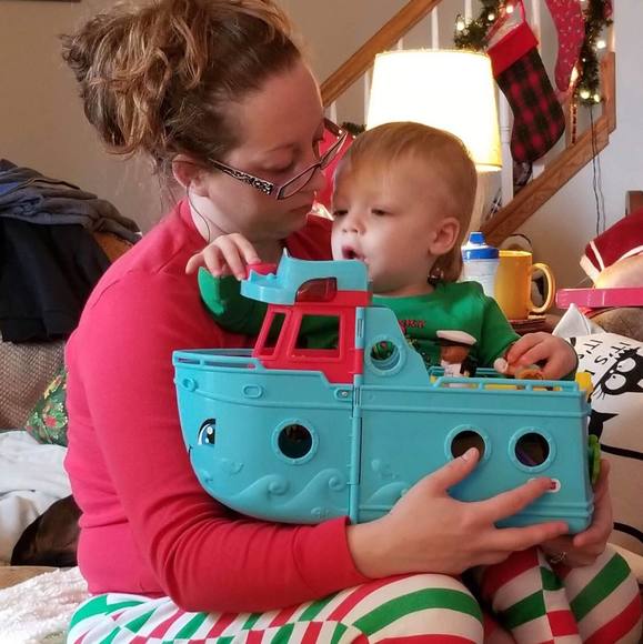 Profile Picture of Sara Jageman (@sajjy111) on Poshmark