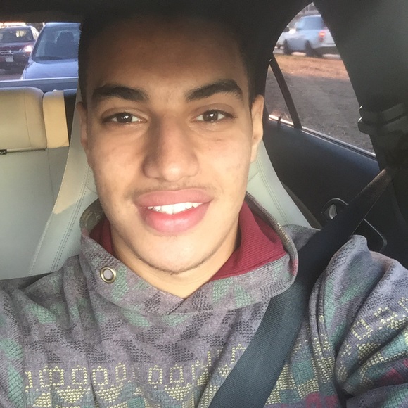 Profile Picture of Mohamed Rezk (@mr_elswefy) on Poshmark