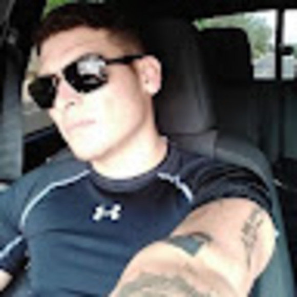 Profile Picture of Alexis Calleros (@alexis_calleros) on Poshmark