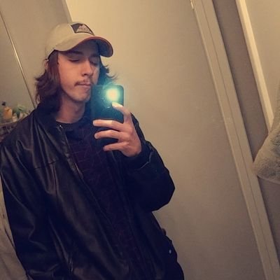 Profile Picture of Josh Shumaker (@Shoeeee96) on Twitter