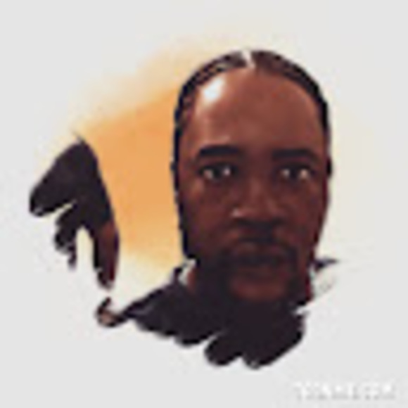 Profile Picture of Kevin Lacy (@klacy4014) on Poshmark