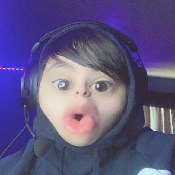 Profile Picture of Caden Tossey (@caden_tossey) on Poshmark